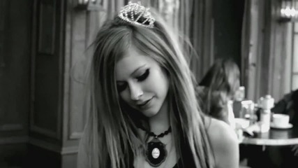 Avril Lavigne - Smile
