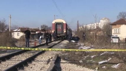 Влак прегази 18-годишно момче в Русе