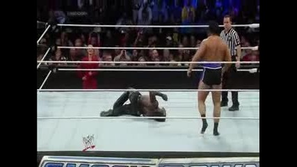 Българският кечист Alexander Rusev кара R-truth да се предаде - Wwe Smackdown - 18/4/14