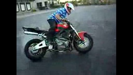 drift de moto... paulim pilotando