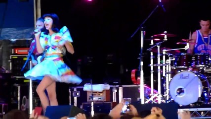 Kimbra - Settle Down - Big Day Out Gold Coast 2012