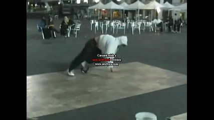 Bboying in Downtown
