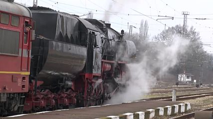 Германци обикалят България с парен локомотив