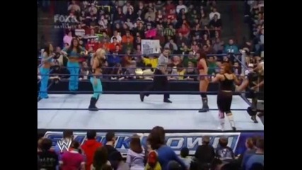 Wwe Smackdown 28.11.08 Michelle Mccool & The Bella Twins Vs Victoria & Natalya & Maryse