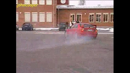 Mitsubishi Evo Пали Гуми