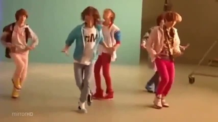 Бг. Превод! Shinee - Ring Ding Dong -dance practice