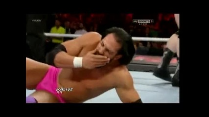 Wwe Monday Night Raw 28.01.2013 Sheamus vs Damien Sandow ( Tables match )