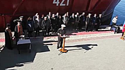 Ник "св. Св. Кирил и Методий" отплава към леденият континент Антарктида 002