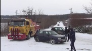 Датски ТИР с говеда закъса преди село Стамболийски - видео БГНЕС