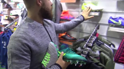 Тони Найка представя футболните обувки на футболистите от А група