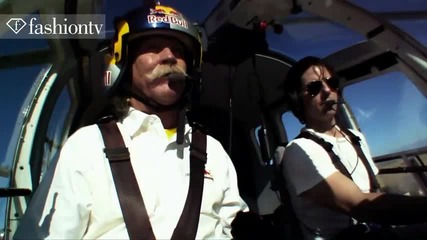 Tom Cruise в болид на Red Bull
