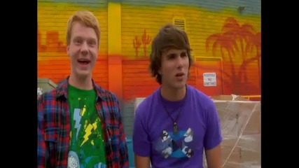 Balloon Toss - Zeke and Luther Dude Feud 