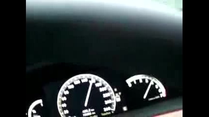 Mercedes S500 W221 vs Audi R8 