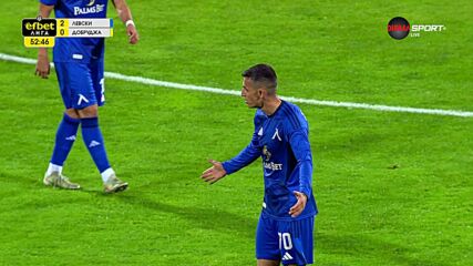 Георги Костадинов в действие за Левски през есента