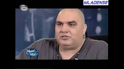 Music Idol 3 - Кастинг Скопие - Александър Впечатли Журито Докато Пее И Свири На Фалшива Китара