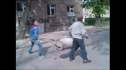 Голям смях!!!!взрив в кофата!!!