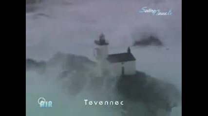 Невероятните морски фарове край Бретан срещу яростта на водата