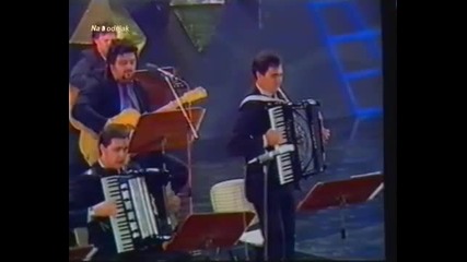 Halid Beslic - Zaljubljen sam stara majko
