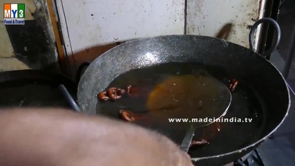 Бърза Храна на улицата в Мумбай - Malpuva Jelebi - S C Chowk Kurla - - Mumbai Street Food
