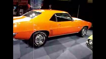 2 Challengers 2 Camaros 1 Cuda