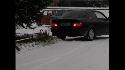 E36 320 snow drift crash