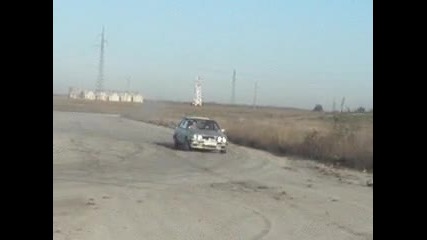 bmw e30 mnogo dobro izpalnenie