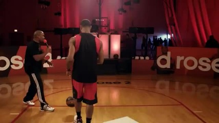 Fans Play Against Derrick Rose Ft. Common (sneakerwatch)