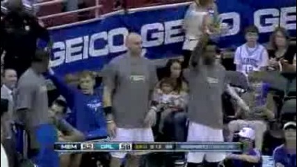 Vince Carter забива на 360 
