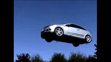 Летящ автомобил