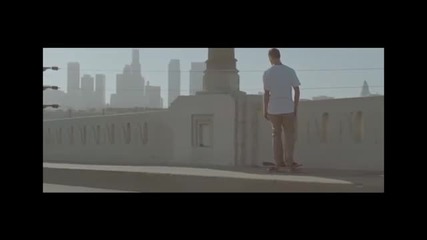 Страхотна песен Tiesto - Red Lights