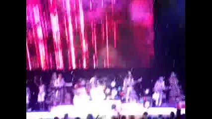 Katy Perry - I Kissed a Girl : Kiis Fm Jingle Ball 2010 