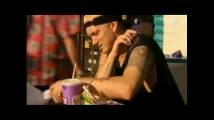 Eminem Chillin at Taco Bell 