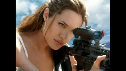 Angelina Jolie Или Jessica Alba