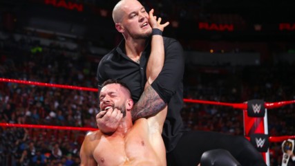 Finn Bálor vs. Constable Baron Corbin: Raw, July 30, 2018