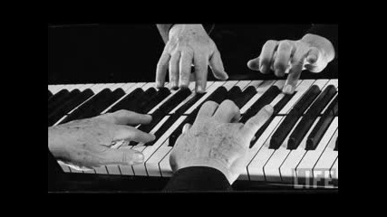 Hofmann, Rachmaninoff and the bees (360p) 