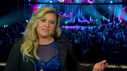 Kelly Clarkson At Macy's Fireworks Celebration