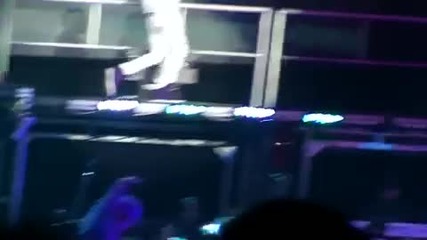 justin bieber - Bigger - concert live
