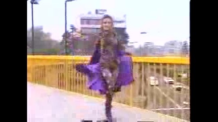 Pelo Suelto - Gloria Trevi (videoclip) 