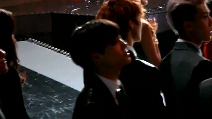 Exo dance during Stevie Wonder performance Mama 2013 in Hongkong Kai Focus
