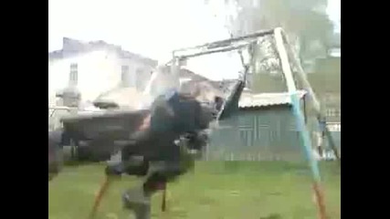 Този е голям идиот (смях)