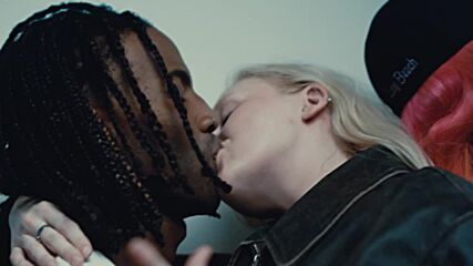 Demi Lovato - Kiss (official Music Video)