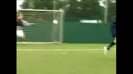 Billy Wingroves Learn Freestyle Football