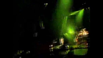 Skillet - Whispers In The Dark [live]