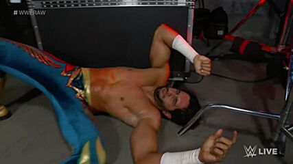 Mustafa Ali blindsides Mansoor with backstage attack: Raw, Oct. 11, 2021