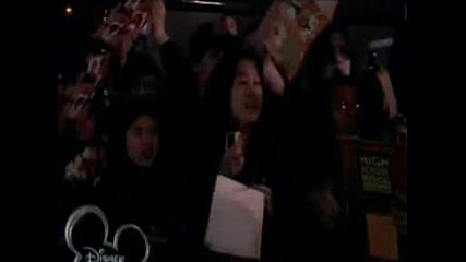 High School Musical - The Concert Part 1/6