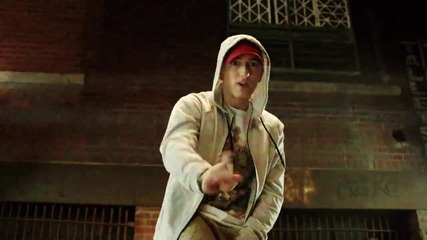 Eminem - Berzerk (official) (explicit)