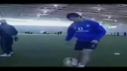 Cristiano Ronaldo Vs Ronaldinho - Freestyle