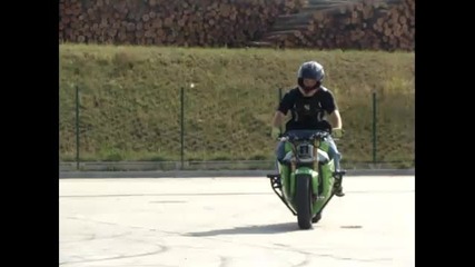 Stunt s Kawazaki Zx-10r