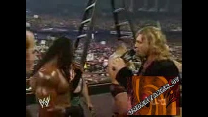 Wwe - Edge Се Подиграва На Други Кечисти 