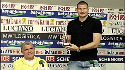 ЛукОйл би ЦСКА и Литекс за отбор на месеца